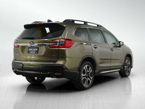Used 2023 Subaru Ascent Limited image 5