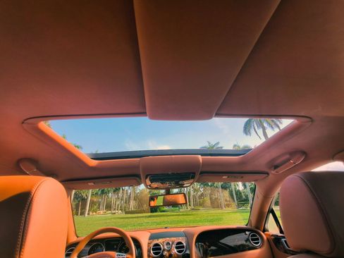 Used 2013 Bentley Flying Spur Flying Spur image 14