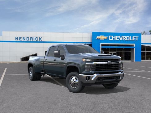 New 2026 Chevrolet Silverado 3500 LT AWD/4WD image 2