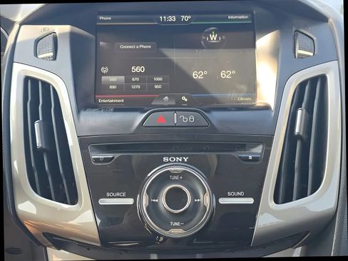 Used 2012 Ford Focus SEL image 21