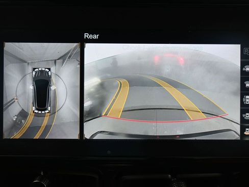 Used 2022 Aston Martin DBX image 15