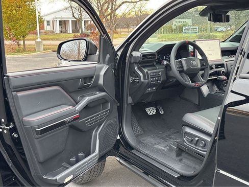 New 2025 Toyota Tacoma TRD Pro image 2