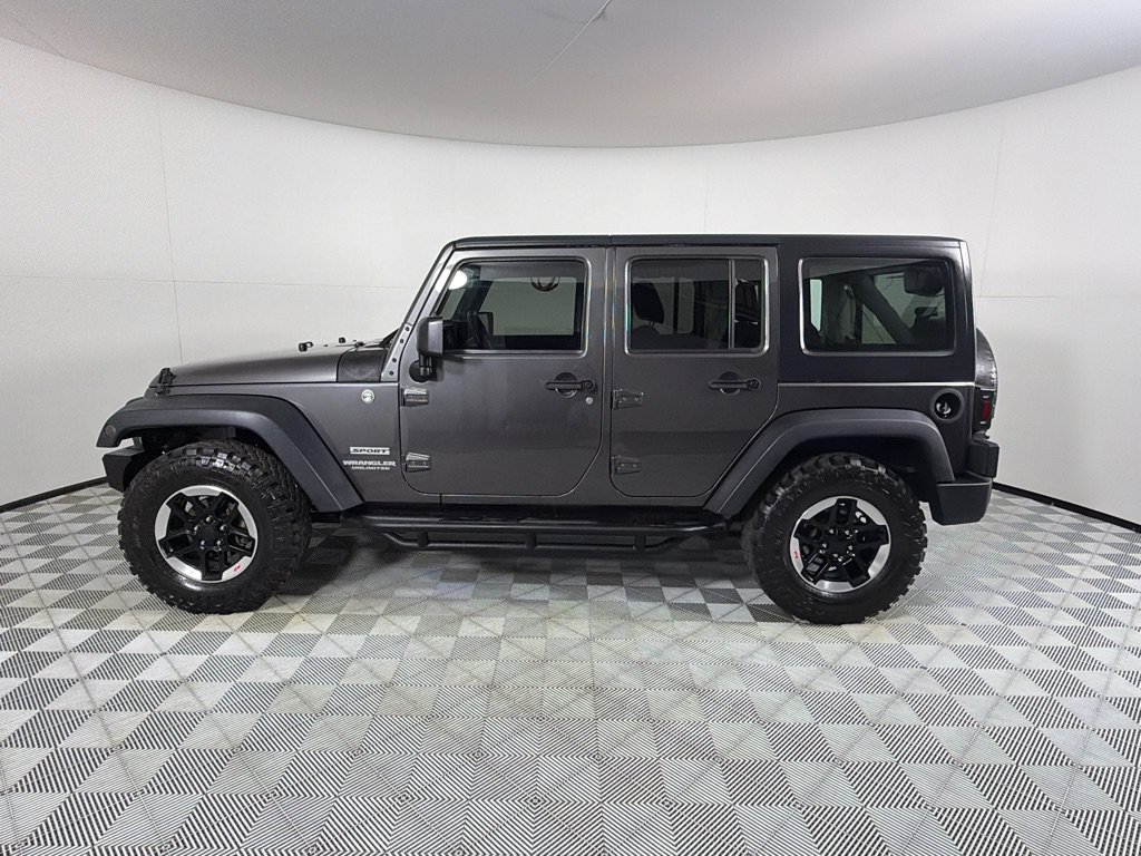 Used 2014 Jeep Wrangler Unlimited Sport w/ Connectivity Group AWD/4WD image 8