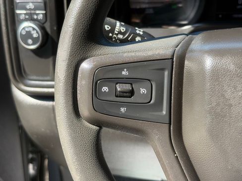 Used 2020 Chevrolet Silverado 1500 Custom w/ Custom Value Package RWD image 38