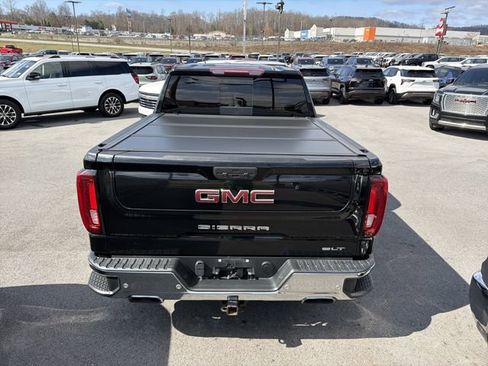 Used 2021 GMC Sierra 1500 SLT w/ SLT Premium Plus Package AWD/4WD image 8