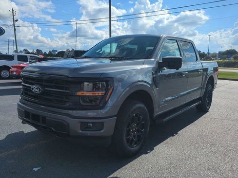 New 2025 Ford F150 XLT w/ Equipment Group 302A MID image 8