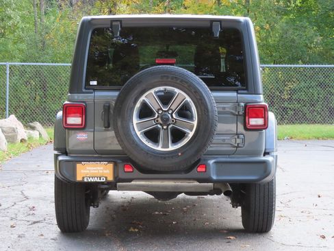 Used 2021 Jeep Wrangler Unlimited Sahara image 14