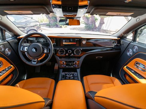 Used 2024 Rolls-Royce Spectre w/ Spectre Launch Package AWD/4WD image 4