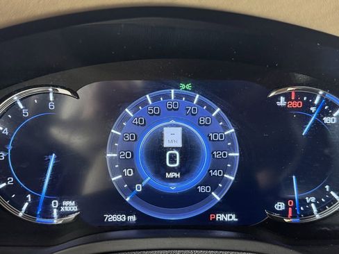 Used 2019 Cadillac Escalade Platinum AWD/4WD image 22