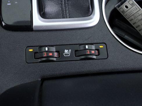 Used 2017 Toyota Highlander Limited image 31