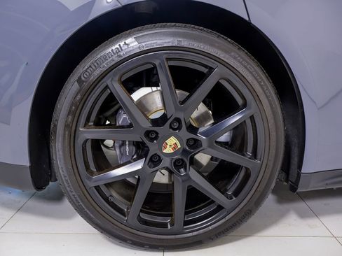 Certified 2025 Porsche Panamera w/ Premium Package RWD image 22