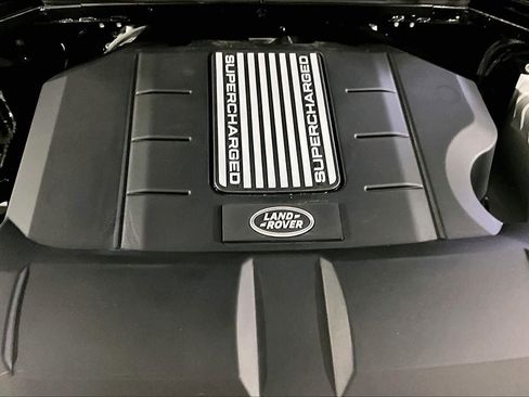 Used 2025 Land Rover Defender 110 V8 AWD/4WD image 30
