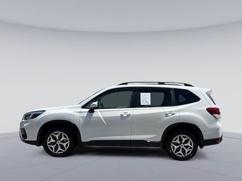 Used 2021 Subaru Forester Premium AWD/4WD image 5