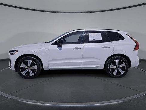 Certified 2023 Volvo XC60 T8 Plus AWD/4WD image 18