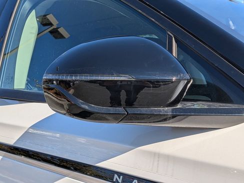 New 2026 Lincoln Nautilus Reserve image 14