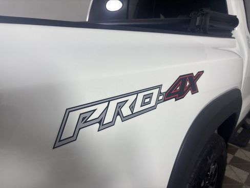 Used 2023 Nissan Frontier PRO-4X w/ Pro Convenience Package AWD/4WD image 40