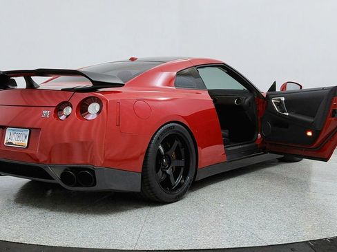 Used 2009 Nissan GT-R Premium image 11