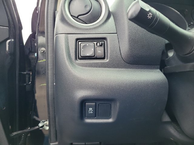 Used 2018 Nissan Versa SV w/ SV Special Edition Package FWD image 21