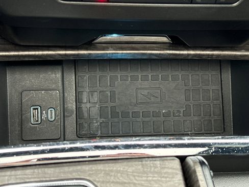 Used 2021 Ford Expedition Max Limited image 29