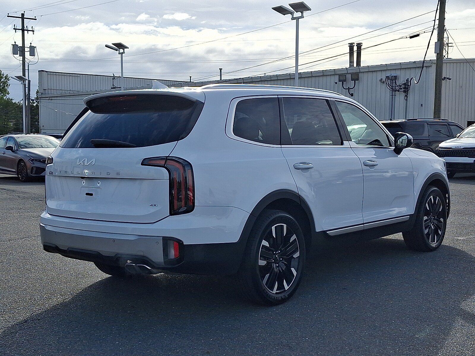 Used 2024 Kia Telluride SX Prestige AWD/4WD image 4