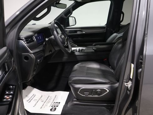 Used 2023 Jeep Wagoneer Series II image 11