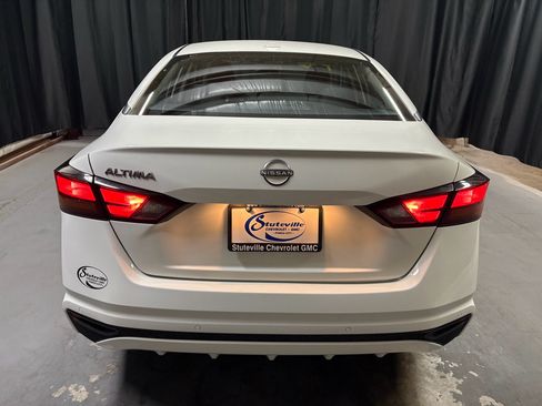 Used 2025 Nissan Altima 2.5 SV FWD image 6