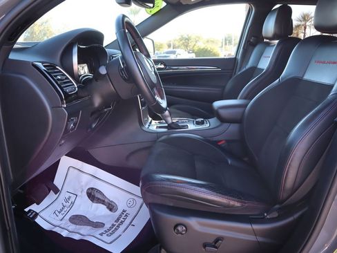 Used 2019 Jeep Grand Cherokee Trailhawk image 18
