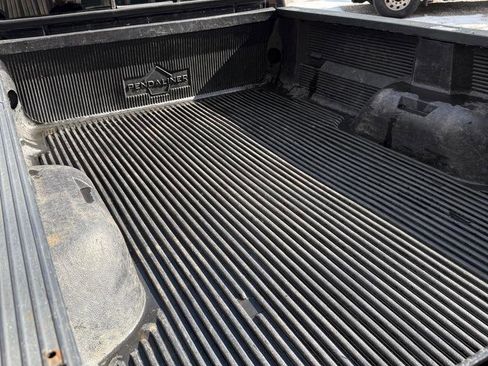 Used 2004 Ford F250 XL image 5