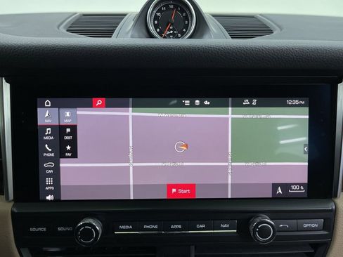 Used 2021 Porsche Macan S image 22