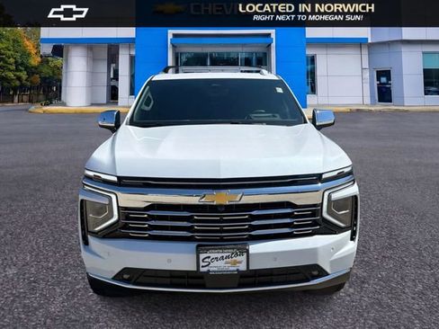 New 2026 Chevrolet Suburban Premier AWD/4WD image 2