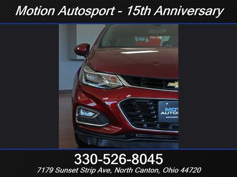 Used 2016 Chevrolet Cruze LT w/ Sun And Sound Package FWD image 5