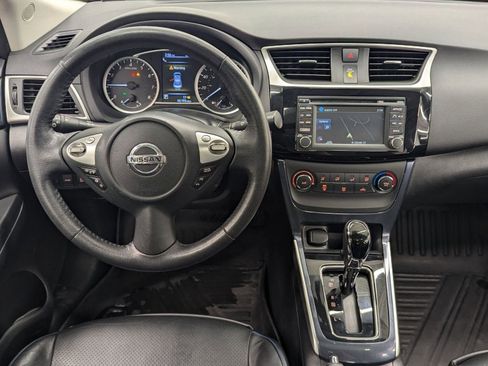 Used 2016 Nissan Sentra SR image 21