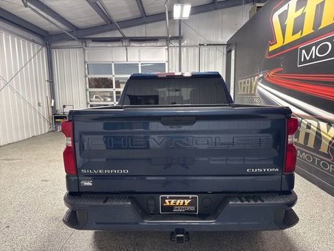 Used 2022 Chevrolet Silverado 1500 Custom AWD/4WD image 19