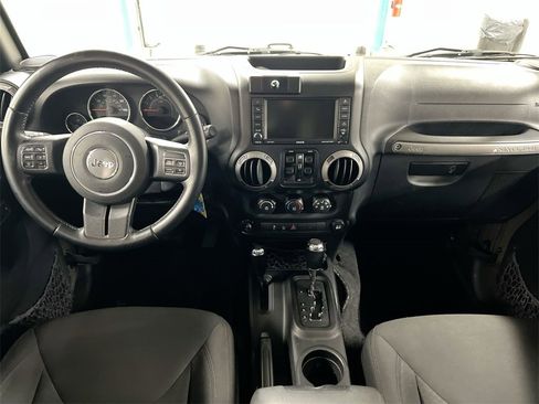 Used 2015 Jeep Wrangler Unlimited Sport w/ Quick Order Package 24S image 10