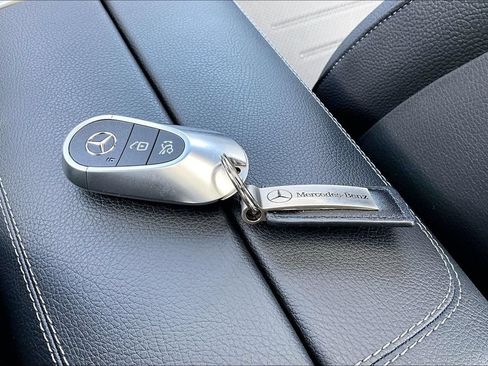 Used 2026 Mercedes-Benz C 300 4MATIC Sedan image 10