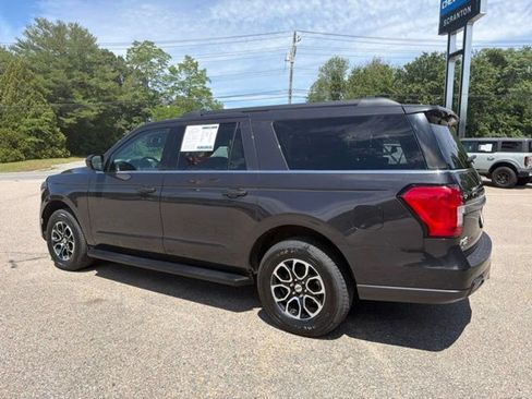 Used 2023 Ford Expedition Max XLT AWD/4WD image 4