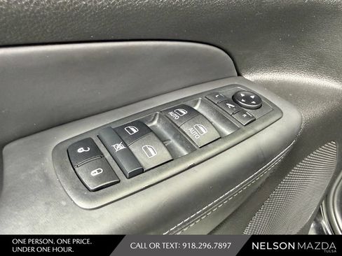 Used 2019 Jeep Grand Cherokee Overland RWD image 21