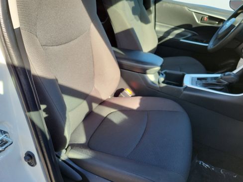 Used 2023 Toyota RAV4 LE image 19