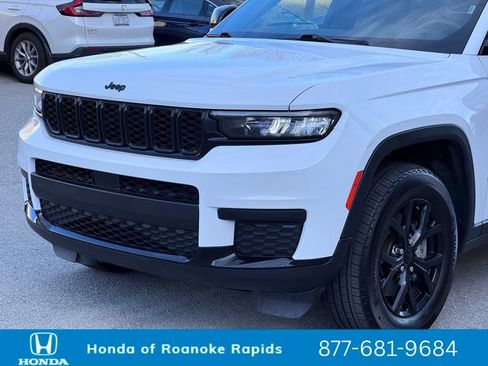 Used 2024 Jeep Grand Cherokee L Laredo image 36