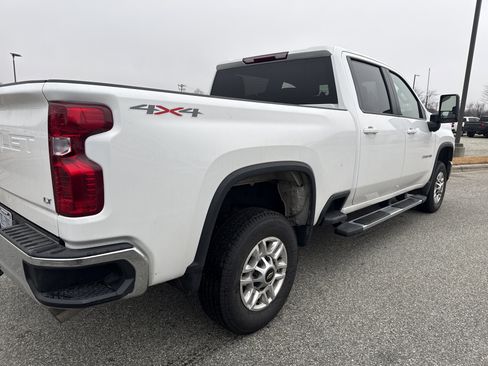 Certified 2025 Chevrolet Silverado 2500 LT w/ Convenience Package image 9