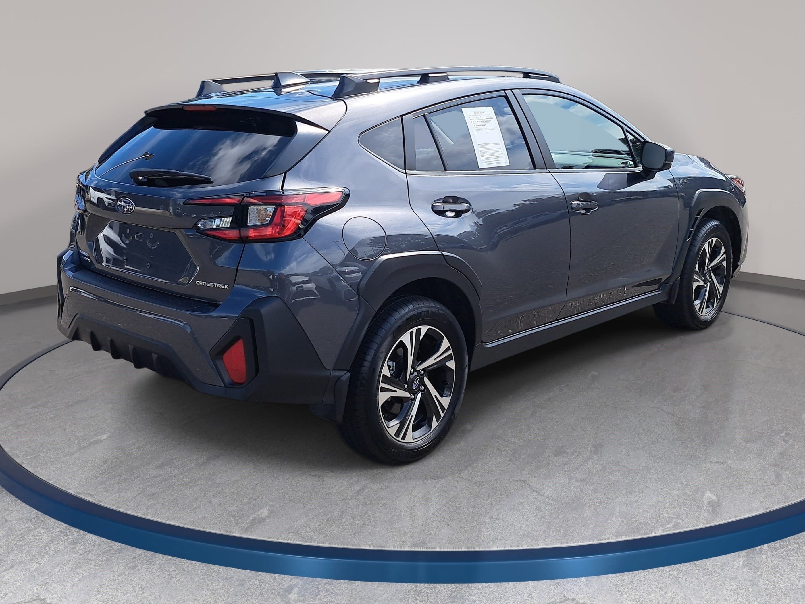 Used 2025 Subaru Crosstrek 2.5i Premium AWD/4WD image 5