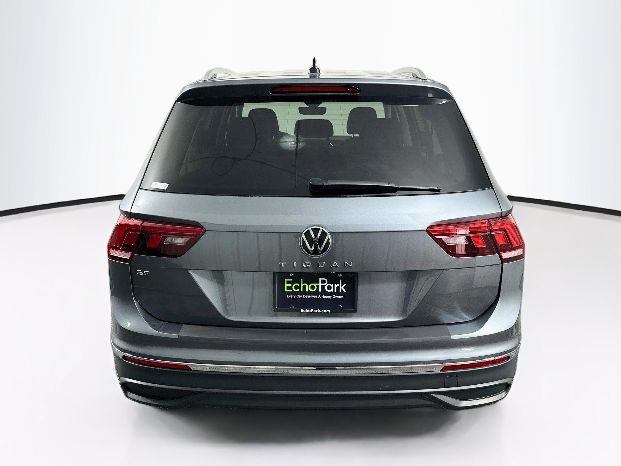 Used 2023 Volkswagen Tiguan SE FWD image 7