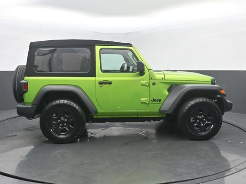 Used 2025 Jeep Wrangler Sport AWD/4WD image 6