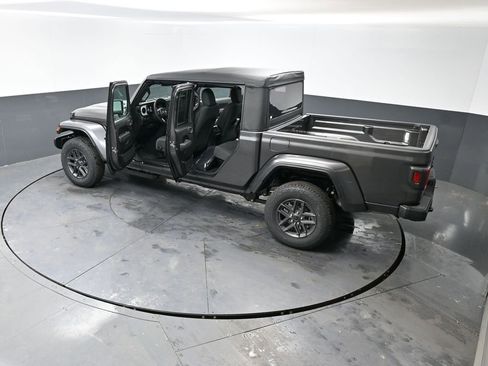 New 2026 Jeep Gladiator Sport image 46
