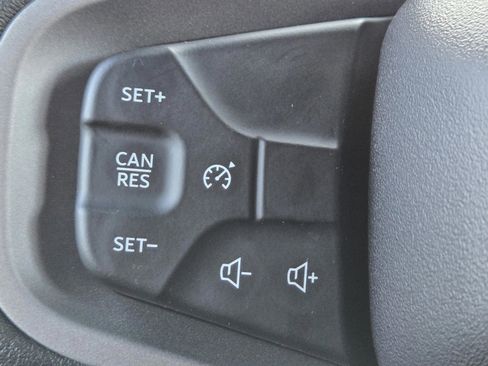 New 2025 Ford Bronco 4-Door image 13