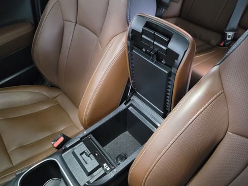 Used 2021 Subaru Outback Touring XT image 32