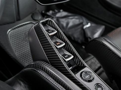Used 2019 McLaren Senna RWD image 44