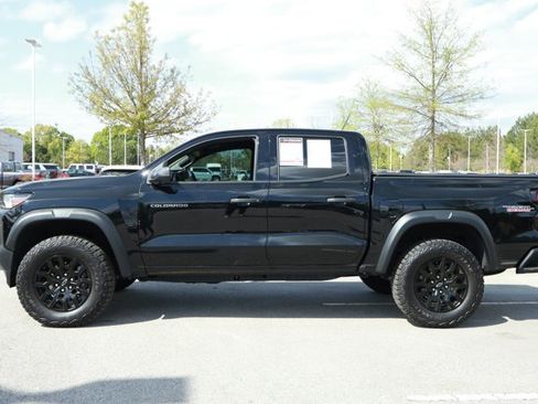 Used 2025 Chevrolet Colorado Trail Boss image 10