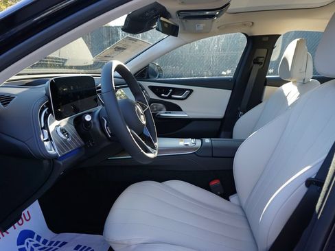 Used 2026 Mercedes-Benz E 350 Sedan image 9
