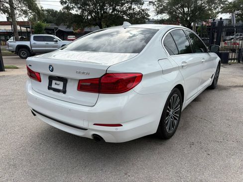 Used 2019 BMW 530i xDrive w/ Convenience Package AWD/4WD image 4